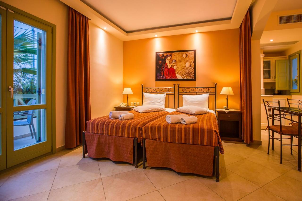 Anassa Deluxe Suites Kamári Eksteriør billede